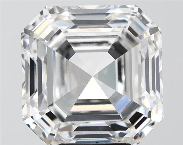 9.07ct Square emerald Lab Grown Diamond (Colour E, Clarity VVS2, IGI Certified)