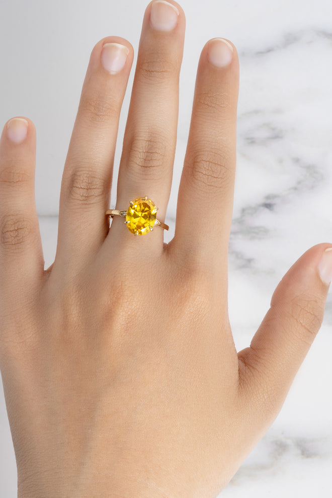 Flora Oval Yellow Sapphire Cocktail Ring
