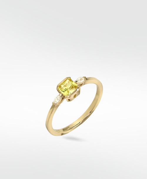 Blossom Sapphire Ring